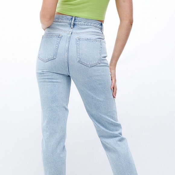I ACCEPT OFFERS! Pacsun Ultra High Rise Slim. Light Wash. MOM Jeans. - Picture 3 of 5